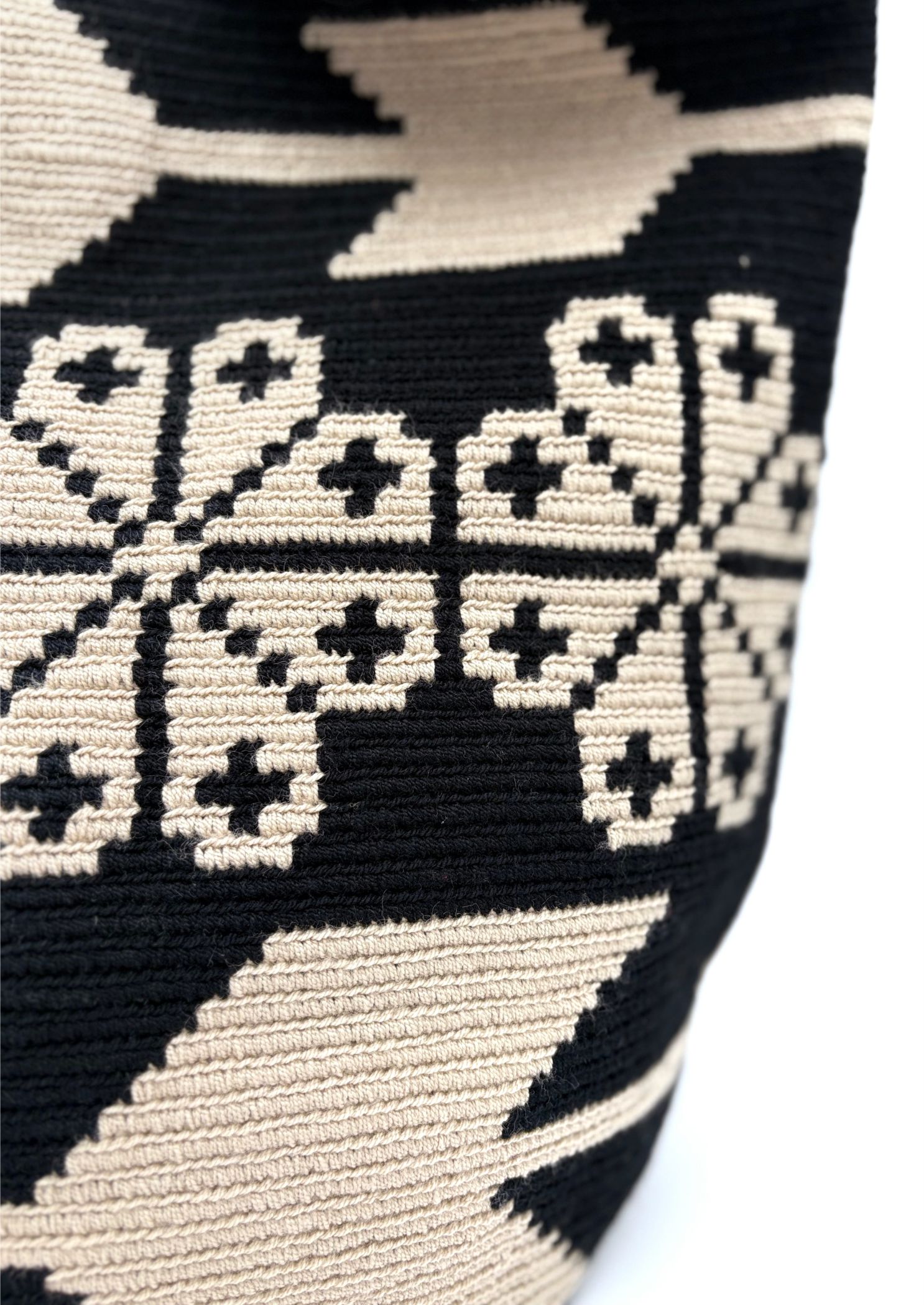 Wayuu tote bag flor handwoven bag wayuu tote bag flor in black purse